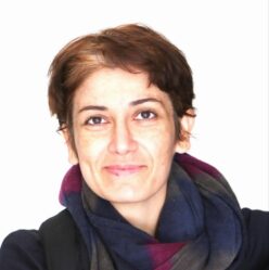 Die Iranerin Pakhshan Azizi, tätig für eine karitative Organisation
